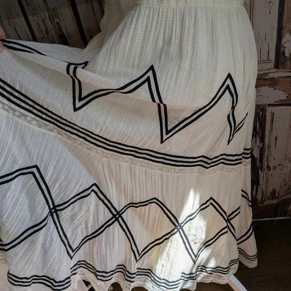 Lil Anthropologie Maxi Dress - Picture 13 of 16